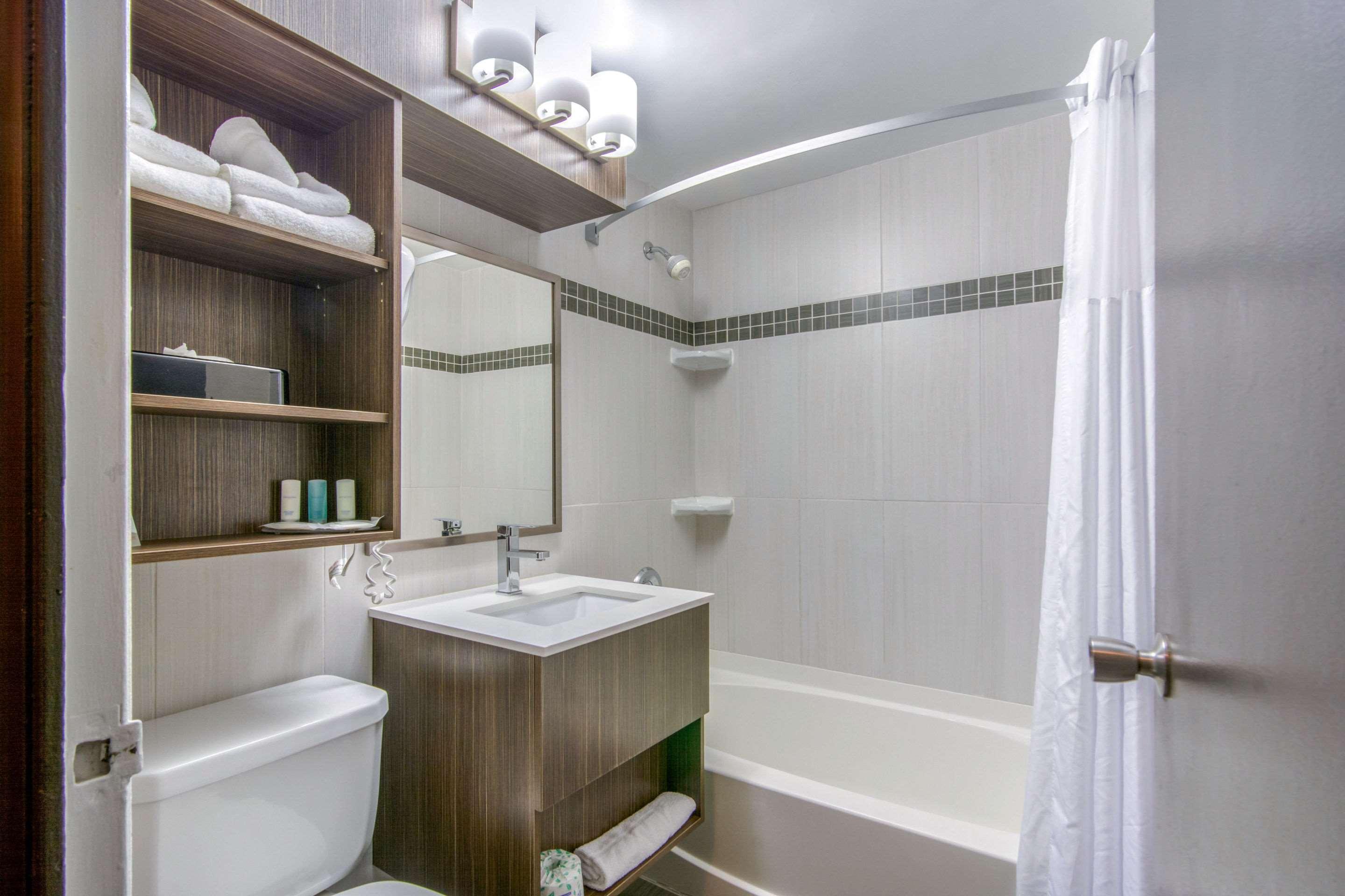 Clarion Hotel 3*